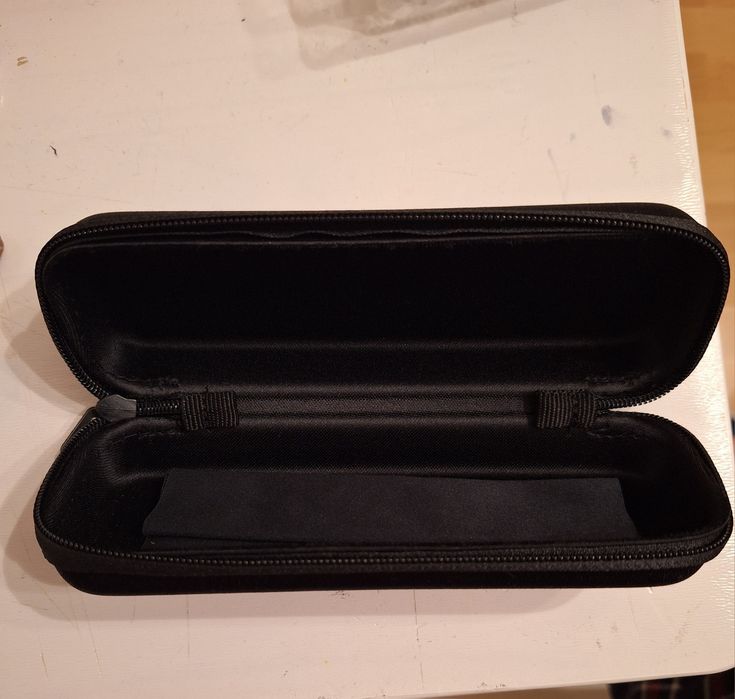 НОВИ рамки за очила Converse