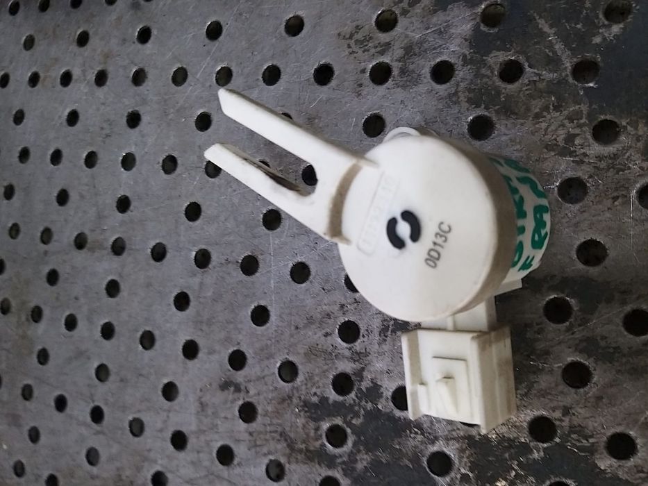 Senzor pedala frana opel astra j 15192340