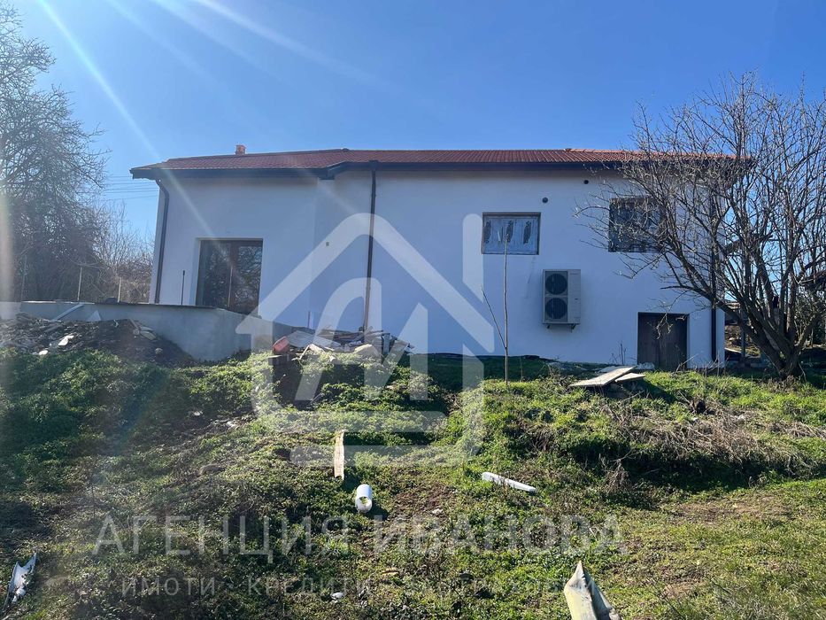 Продава се Къща в Попово - 80 кв.м за 702 €/кв.м - Снимка #1