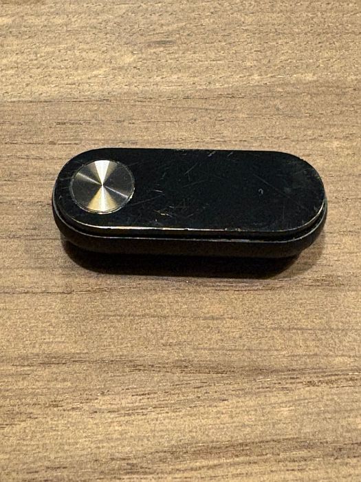 Продавам 3 смарт гривни Xiaomi Mi Band