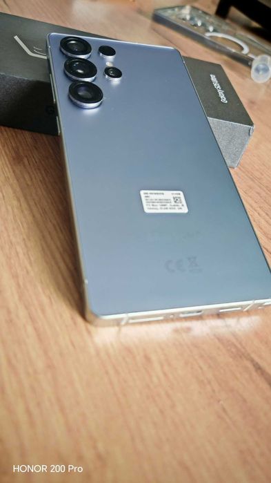 Samsung Galaxy S25 Ultra 512 GB в Гаранция