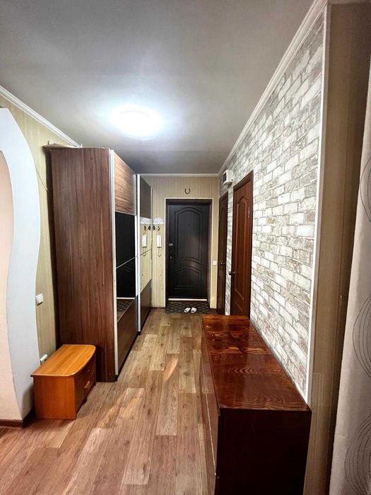 Продаётся 2 комн квартира