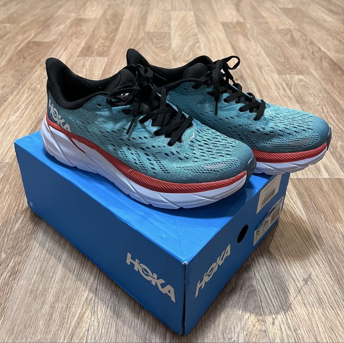 Кроссовки для бега