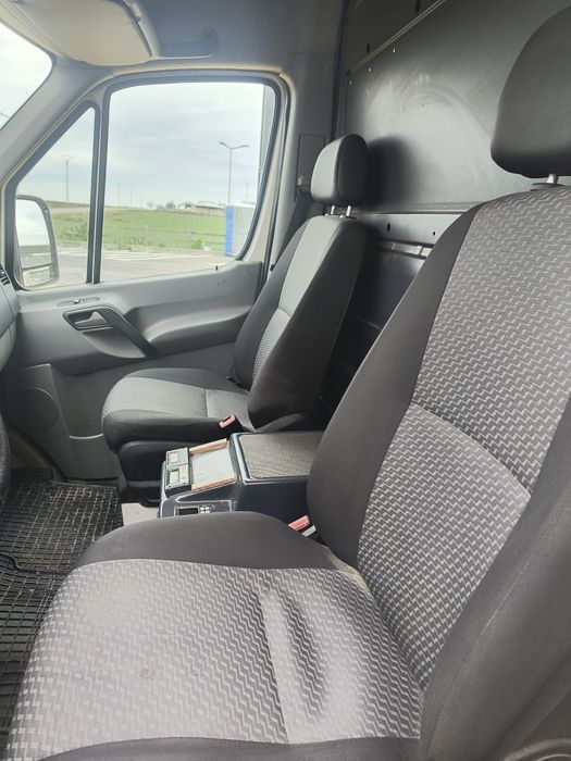 Vând Volkswagen Crafter