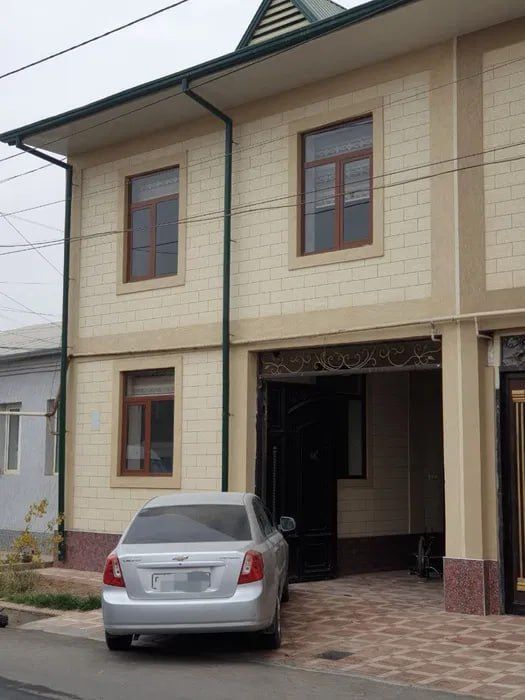 Продаётся двухэтажный  дом в центре в Мирабадском районе на Саракульке