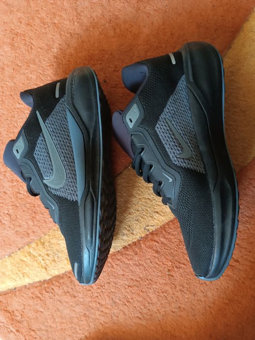 Маратонки 42  и 43номер