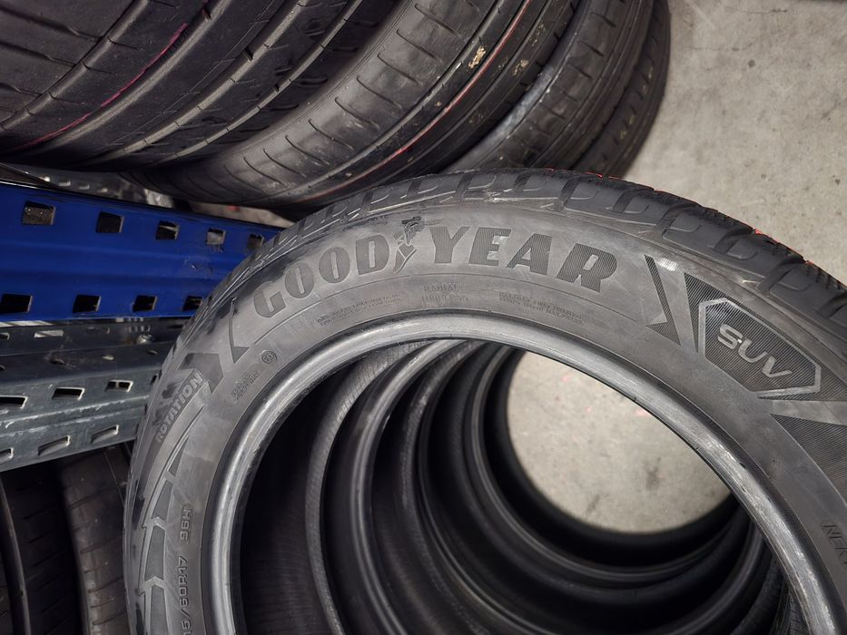 215.60.17 2x goodyear 2x hankook m+s