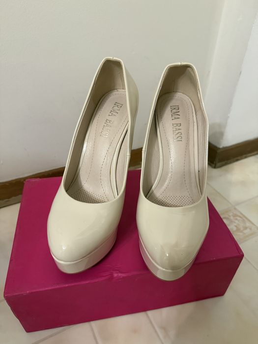 Продам туфли женские