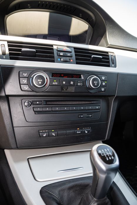 BMW SERIA 3 320D E91