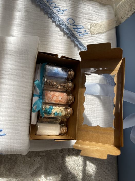 Cutiuta cu mirodenii pentru baita de mir/trusouri botez