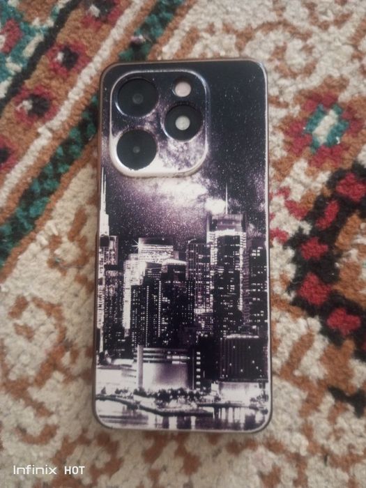 Telefon sotiladi. Tecno Spark 20C