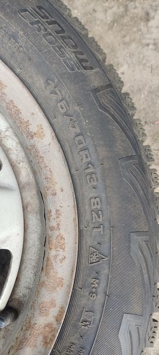 Продам зимнюю резину