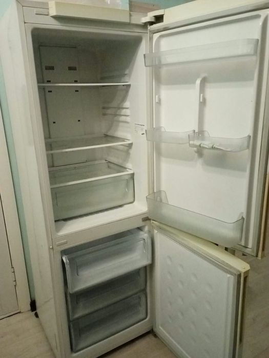 Продам холодильник
