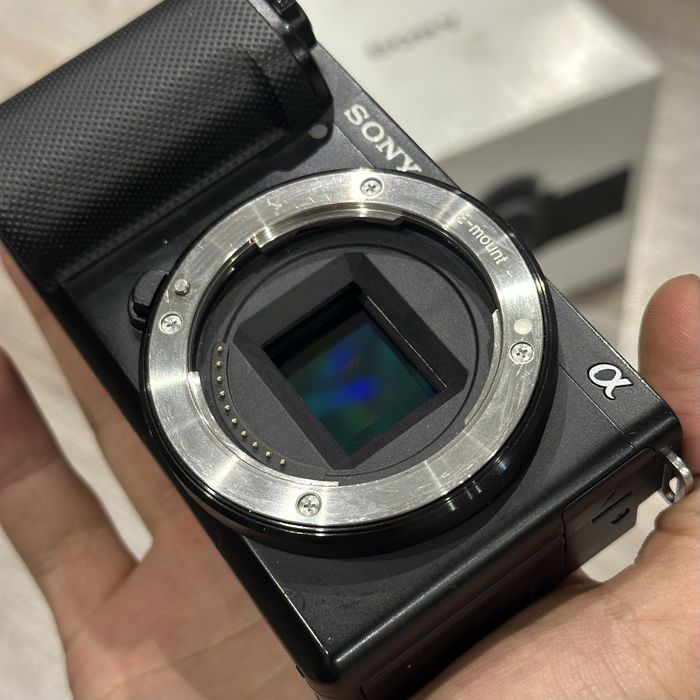 Фотоаппарат Sony ZV-E10 kit 16-50mm