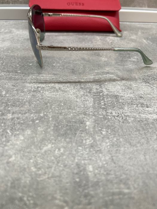 Слънчеви очила Guess novi