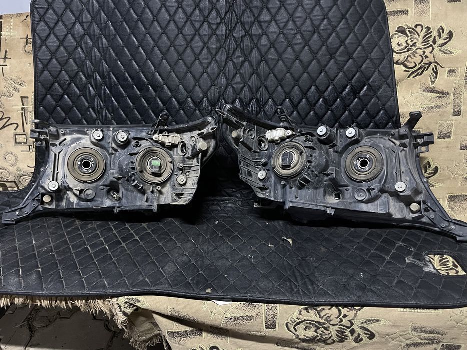 Land cruiser 200 фара передний