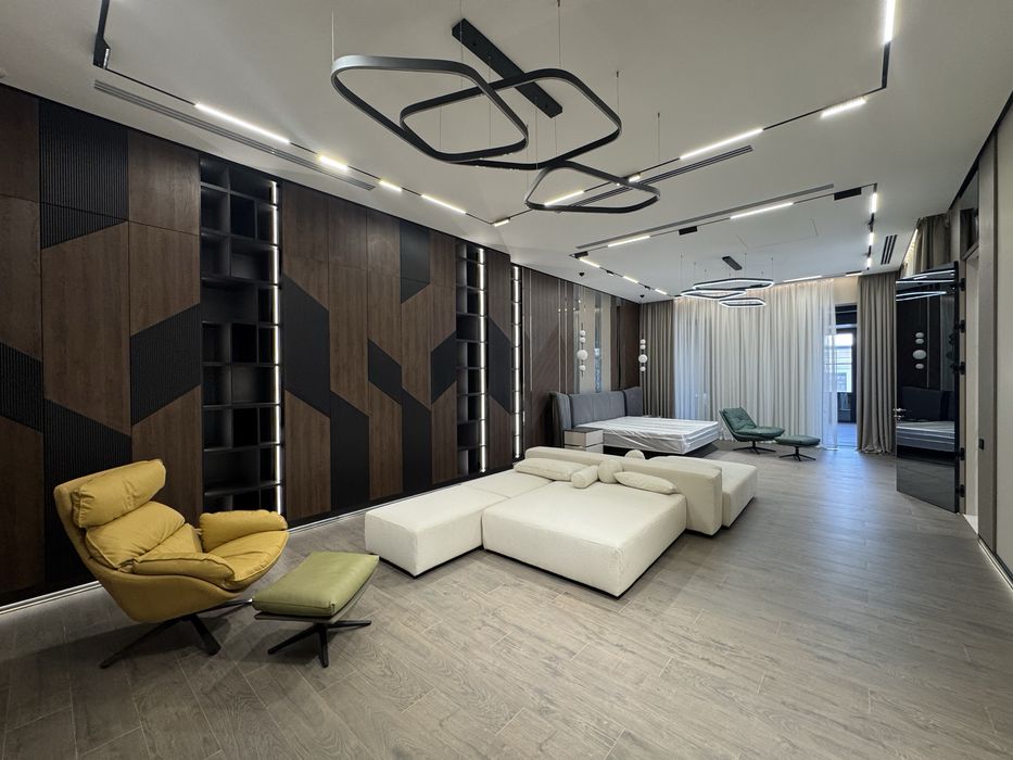 Продаётся Шикарный Hi-Tech дом.