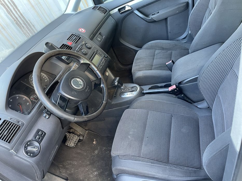 Volkswagen Touran 2.0 TDI 140 DSG 2005 На Части