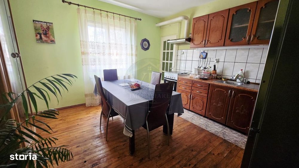 Casa individuala cu 5 camere,223 mp utili,522 mp teren,zona Centru