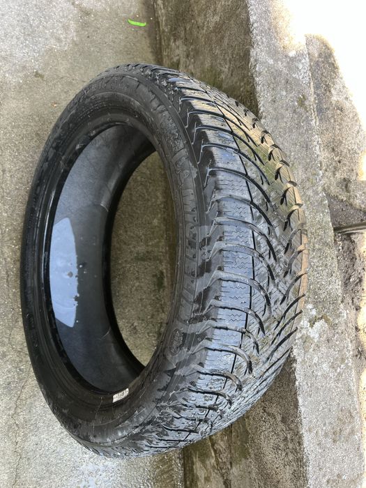 Гуми Michelin 180/50 R16