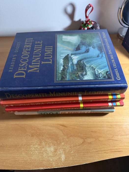 Set 4 Enciclopedii Premium