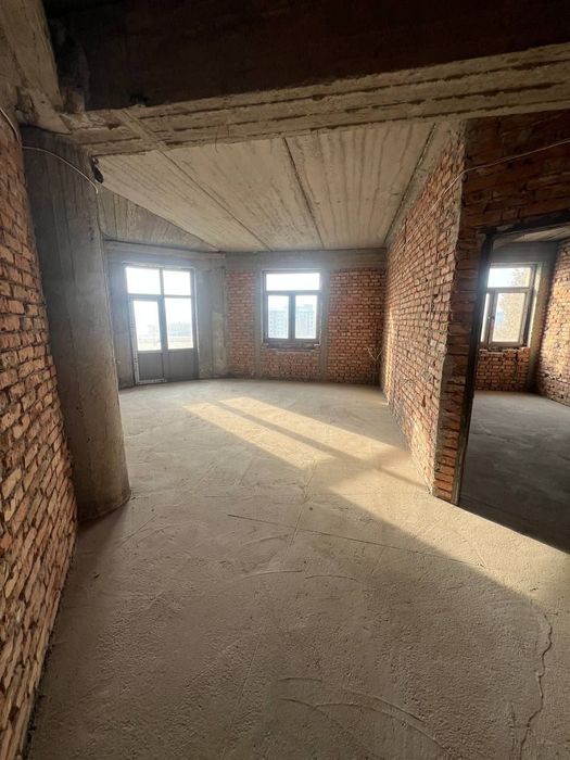 Зудлик  билан  сотилади