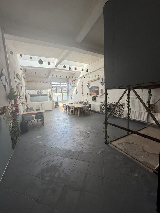 Inchiriez spatiu comercial si hala