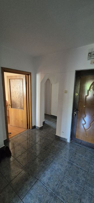 Apartament - 4 camere Trivale