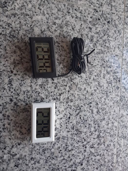 Termometru digital de panou