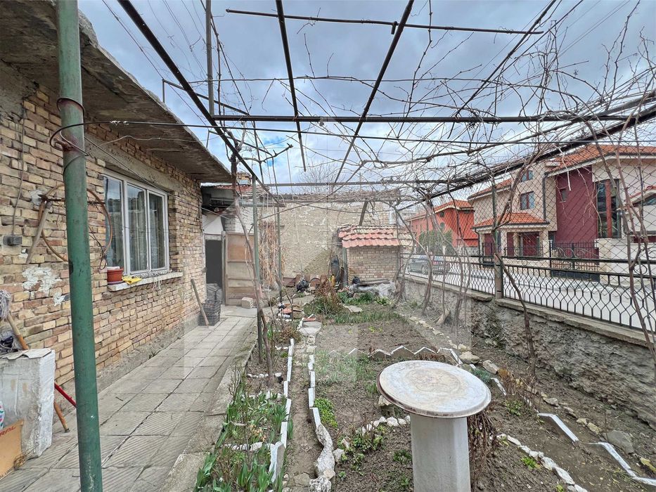 Продава се Къща в Нови пазар - 109 кв.м за 780 €/кв.м - Снимка #18