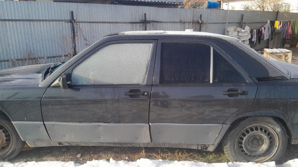 Продам мерседес 190
