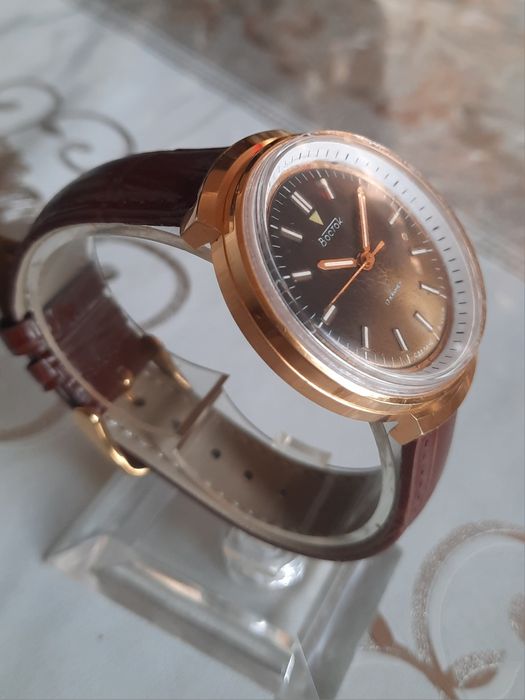 Продам часы Восток-Ау10