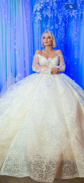 Свадебное платье