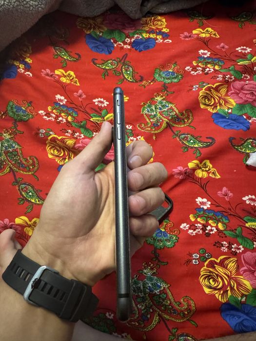 Iphone 8 plus 64Gb обмен на apple watch