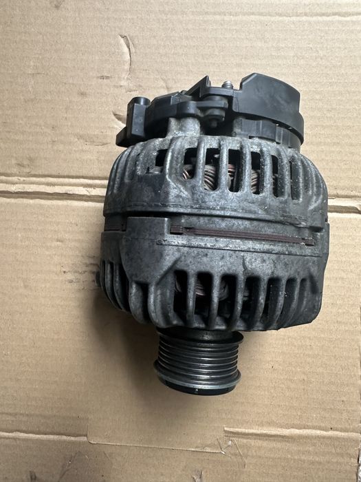 Alternator audi a4 b7 2.0 tdi bpw 140A