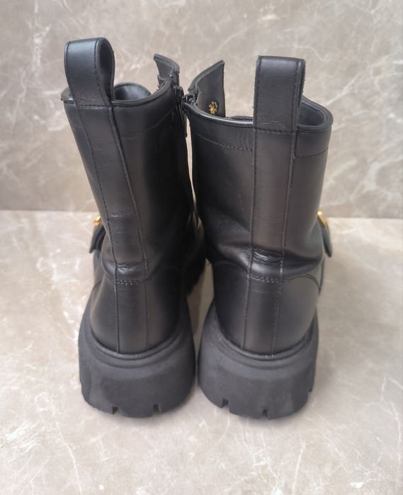 Ботуши Dsquared2 номер 38