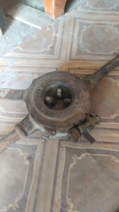 Инструмент для нарезания трубной резьбы