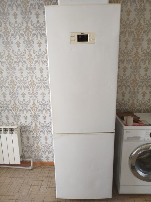 Продам холодильник LG