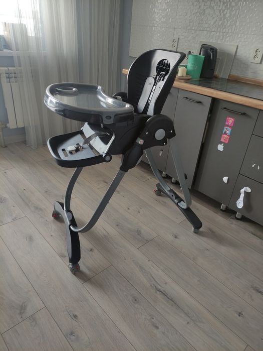 Продам  стульчик для кормления детский