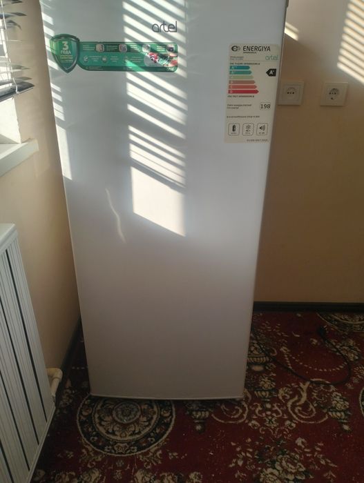 Артел холодильник сотилади