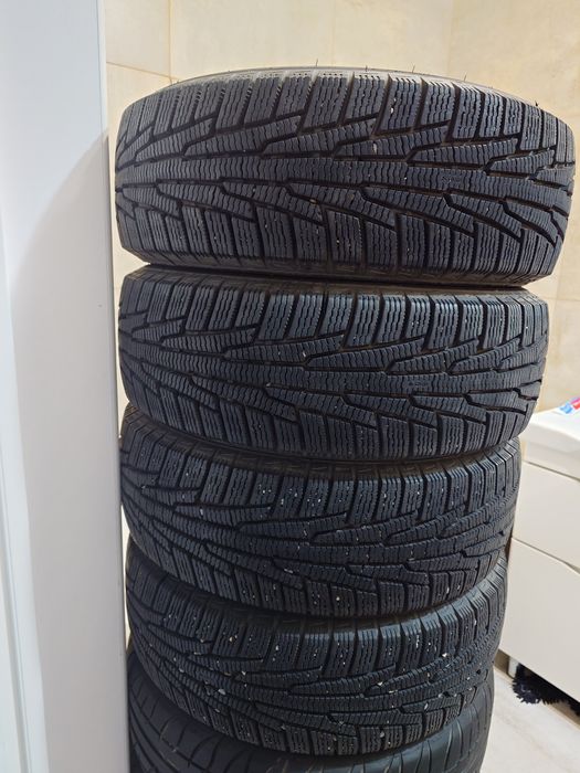 Nokian 185/65/14 зимний