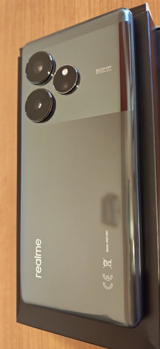 Telefon REALME GT6 ca NOU, Snapdragon 8 Gen3, 20Gb RAM*512Gb  stocare, foto premium, original la cutie, factura și bon achiziție eMag, baterie 5500mAh