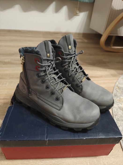 Мъжки боти Timberland, 43 номер, почти като нови, много малко носени.