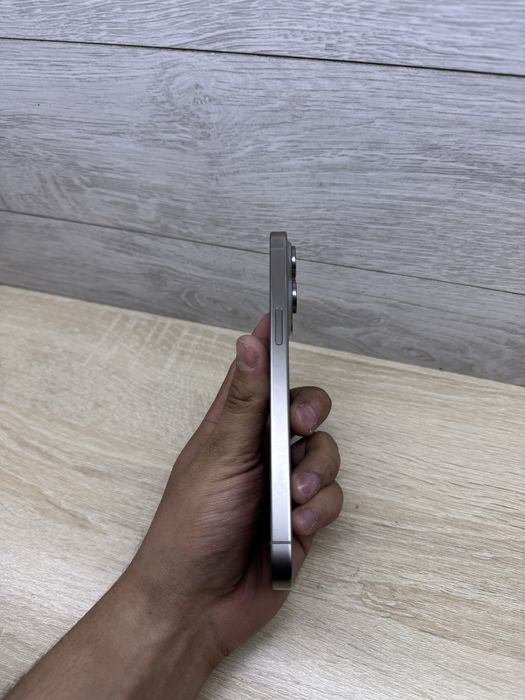 Продаю iphone 15 pro max 256gb