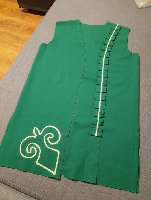 женская одежда платья, плащ 44 размер