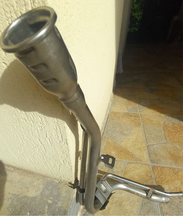 Vand teava umplere combustibil ford focus 2