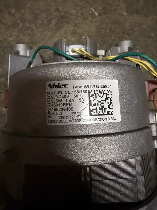 Motor Electrolux Aeg Zanussi cod WU126U35E01 mufa 6 pini