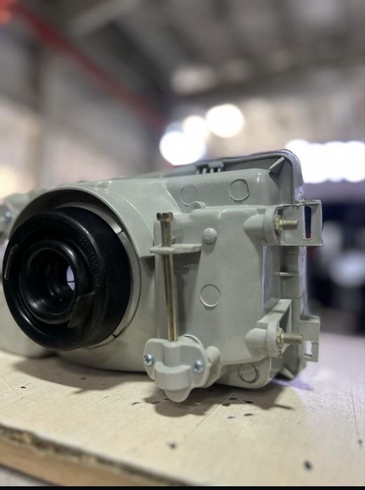 Фара правая нисан примьера П10