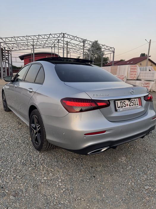Mercedes E Class E300de 4matic Full Primul Proprietar Garantie 6 luni