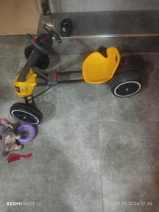 Detski elektrokar sotiladi olinganiga hech qancha bumadi yangidek t